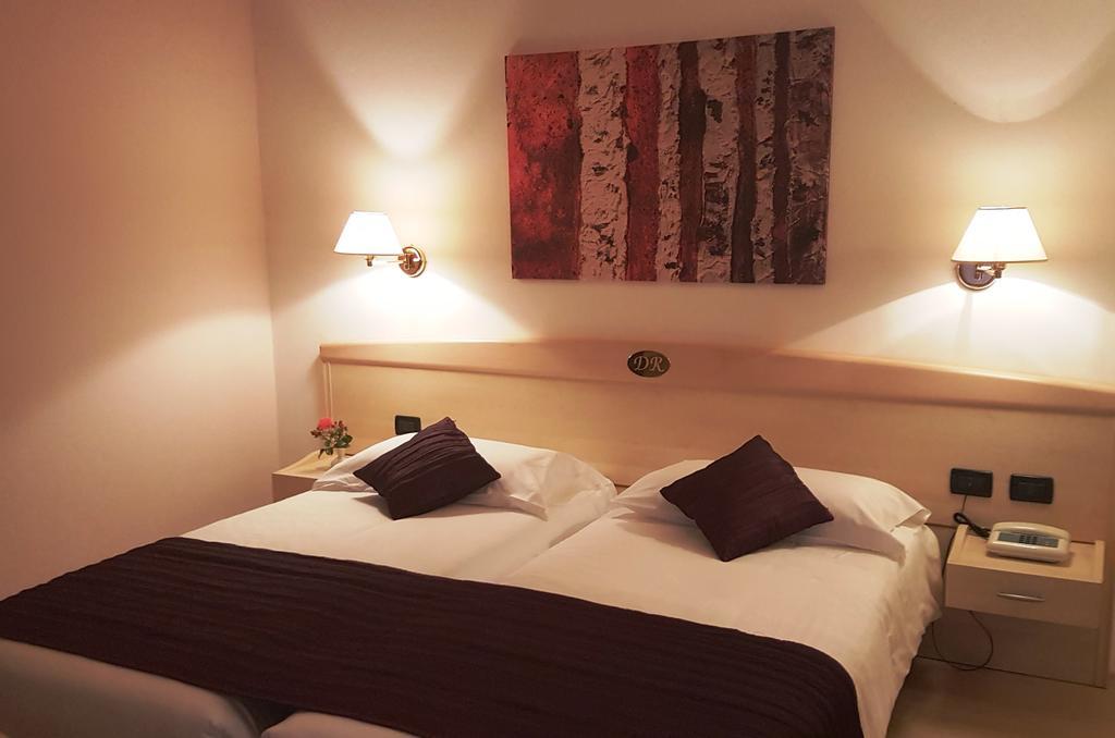 Hotel Da Remo Tenna Екстер'єр фото