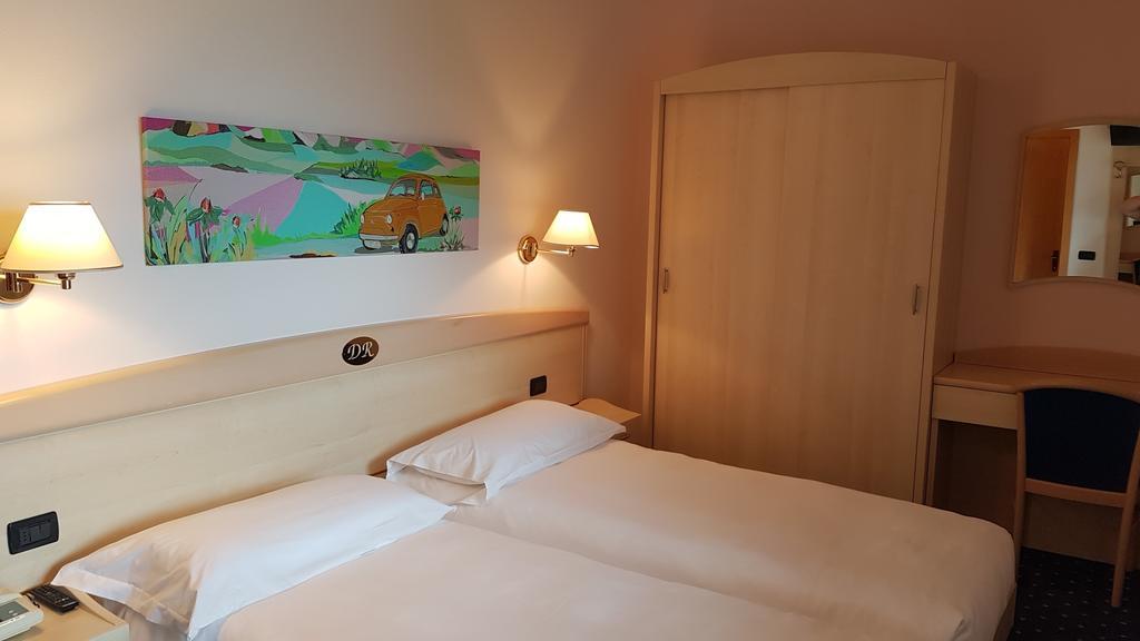 Hotel Da Remo Tenna Екстер'єр фото