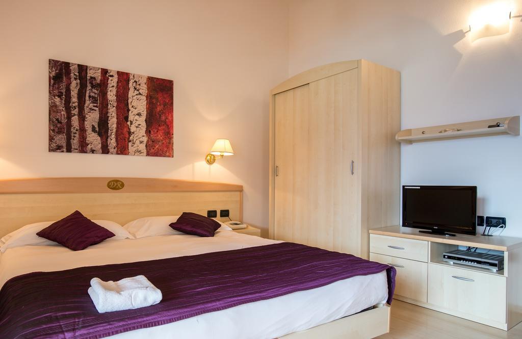 Hotel Da Remo Tenna Екстер'єр фото